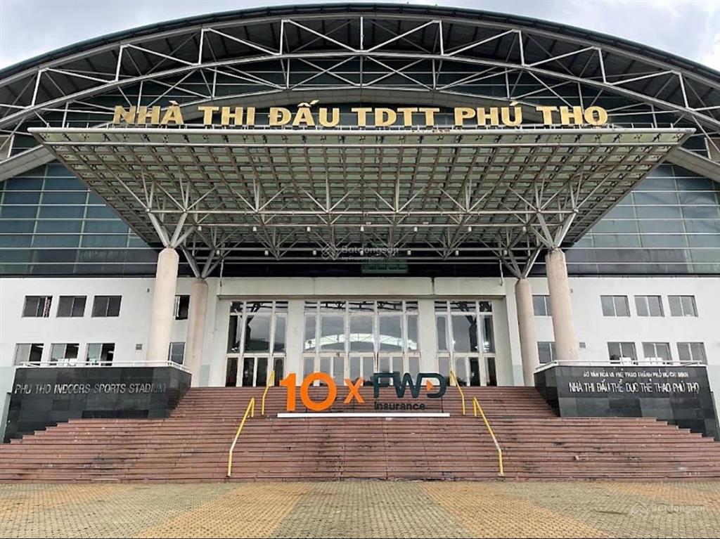 Bán nhà bình thới q.11
+ 7 x 8 + 8,5 tỉ
+ kc 1 trệt 1 lửng 2 lầu sân thượng, đúc btct
+ vị trí
