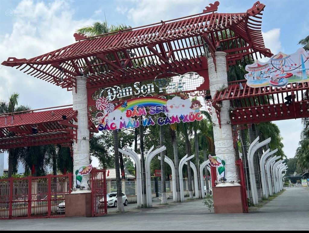 Bán nhà bình thới q.11
+ 7 x 8 + 8,5 tỉ
+ kc 1 trệt 1 lửng 2 lầu sân thượng, đúc btct
+ vị trí