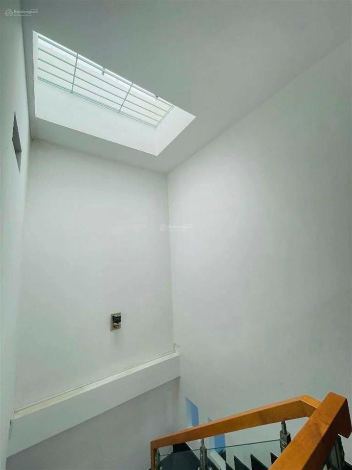 Bán nhà kế bên đầm sen  tân phú  68m2  nhà đẹp chắn chắn vào ở ngay  2 tầng  nhỉnh 6tỷ
