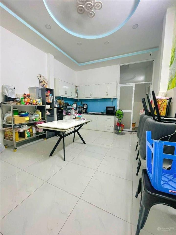 Bán nhà kế bên đầm sen  tân phú  68m2  nhà đẹp chắn chắn vào ở ngay  2 tầng  nhỉnh 6tỷ