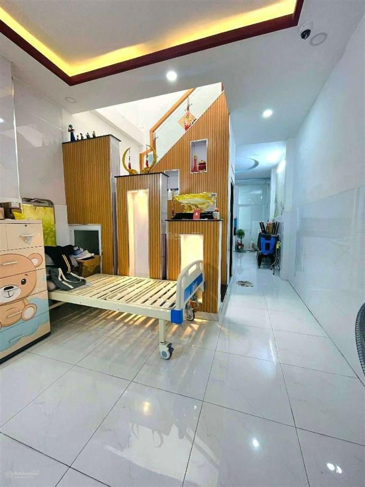 Bán nhà kế bên đầm sen  tân phú  68m2  nhà đẹp chắn chắn vào ở ngay  2 tầng  nhỉnh 6tỷ