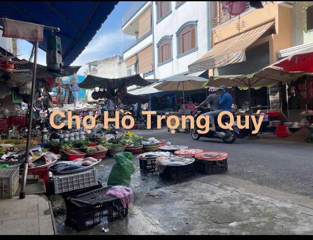 Bán nhà sau lưng mặt tiền q6  120m2  ngang khủng 6.5m nở hậu 8.7m x dài 20m, cấp 4, thích hợp