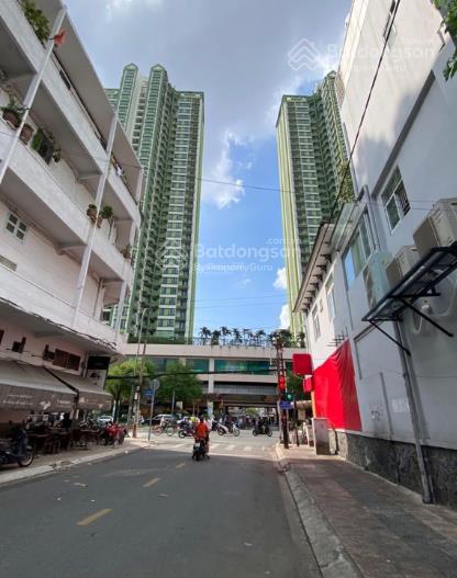 Bán nhà mặt tiền q.5 ngay thuận kiều plaza  chợ kim biên  trệt lửng  dt 67.5m2  đang có sẵn