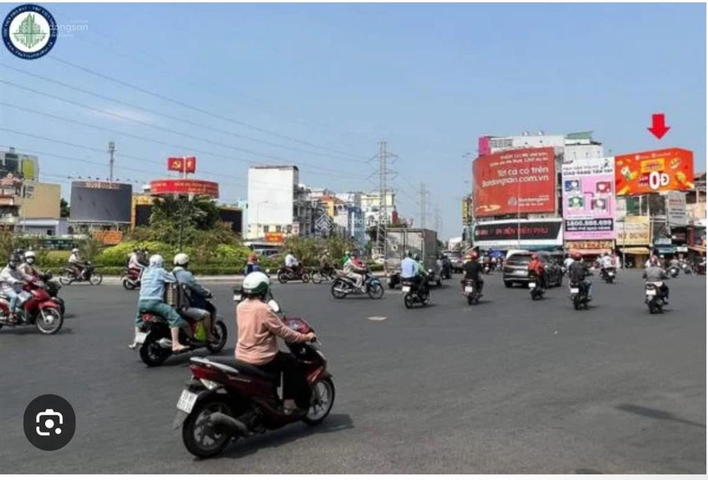 Bán nhà mặt tiền khu phân lô vip quận 6. đường rộng 10m, vỉa hè 3m rộng rãi  10 phòng khép kín