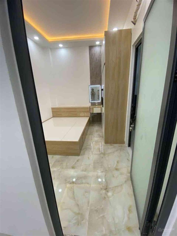 Bán nhà gần đh sư phạm quận 5
* nhà 3 tầng
* chiều ngang lý tưởng 5,05m