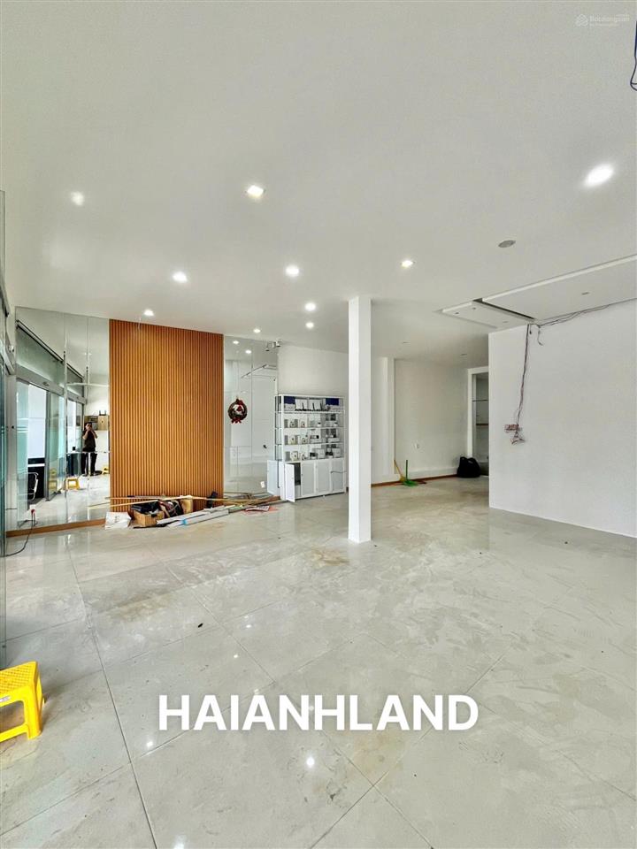 Bán nhà mặt tiền đường trần phú  rạch giá  an giang. đoạn đông đúc tiện kinh doanh mọi ngành nghề