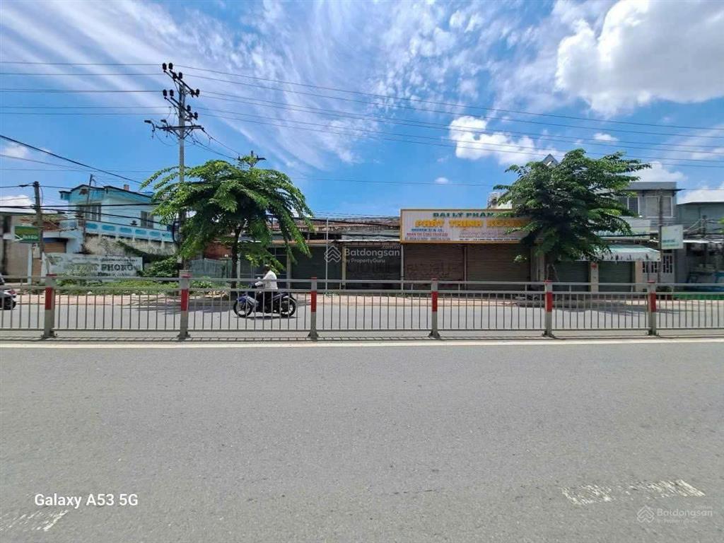 Bán xưởng mặt tiền tl826 chợ rạch kiến long hòa cần đước long an 1.750m2 ngang 28m có xưởng hết đất