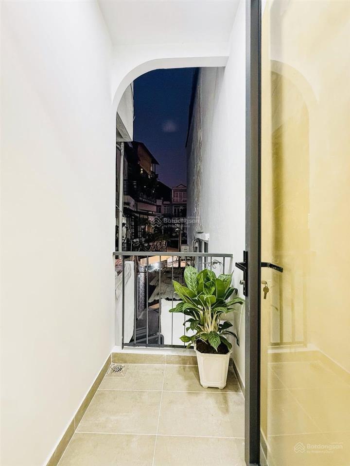 Siêu phẩm đẹp mà rẻ phú nhuận 24m2 4 tầng ở liền chỉ 4ty28, gần khu phan xích long, dân trí cao