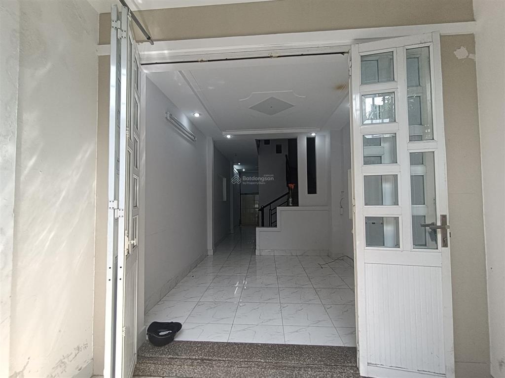 Bán gấp nhà 1 tầng vị trí kinh doanh đẹp gần biển vũng tàu