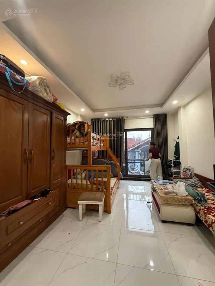 Bán nhà phân lô quân đội. dt 47m2, 5 tầng  thang máy  ô tô tránh  hơn 14 tỷ chốt giá cực tốt