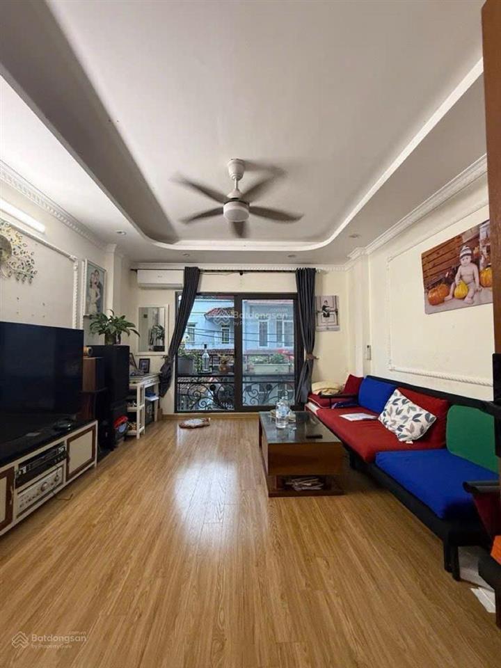 Bán nhà phân lô quân đội. dt 47m2, 5 tầng  thang máy  ô tô tránh  hơn 14 tỷ chốt giá cực tốt