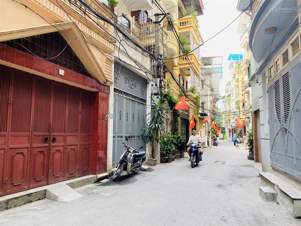 Bán gấp nhà mặt ô tô  tránh đỗ, dt 48m2  5 tầng  hoàng văn thái  thanh xuân, chỉ hơn 16 tỷ