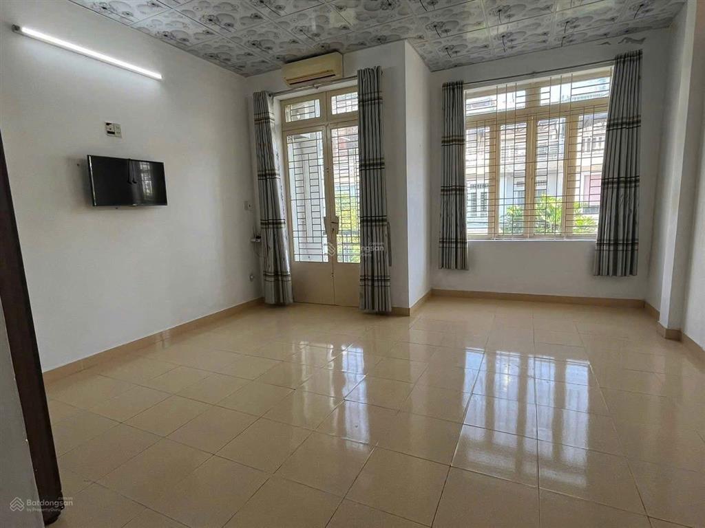 Cho thuê nhà nguyên căn phía bắc nha trang gần chung cư hoàng quân