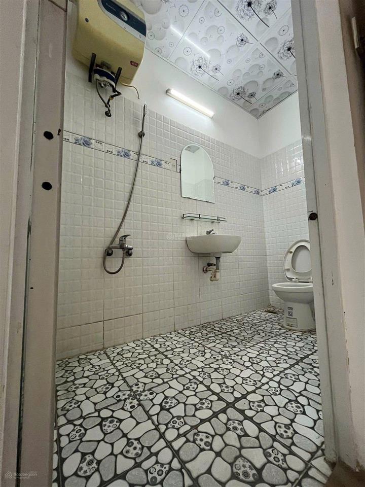 Cho thuê nhà nguyên căn phía bắc nha trang gần chung cư hoàng quân