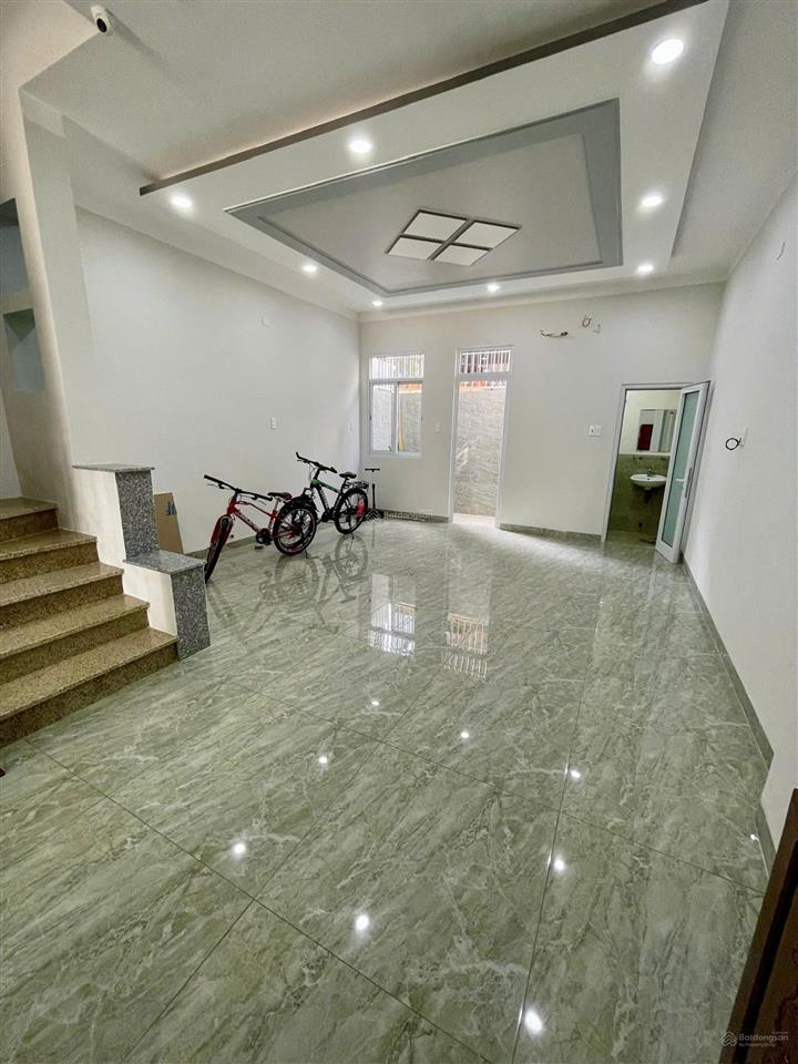 Bđs cho thuê nhà 3 tầng kđt hà quang 2  nam nha trang