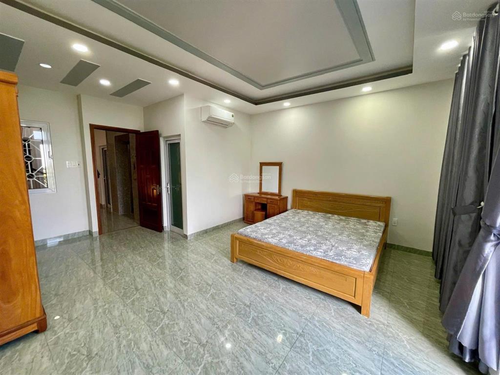 Bđs cho thuê nhà 3 tầng kđt hà quang 2  nam nha trang
