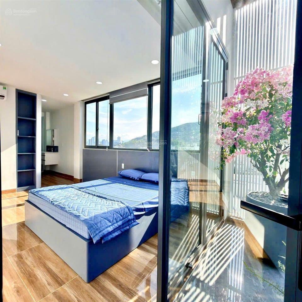 Cho thuê penthouse 1 phòng ngủ riêng phía bắc nha trang