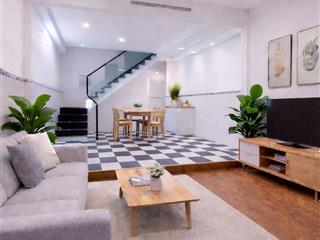 Hiếm, nhà đẹp 55m2, quận 7, dt thích hợp cho vợ chồng trẻ