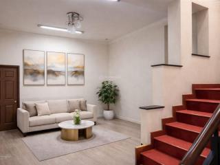 Hiếm q7 cạnh nguyễn thị thập, 7x12 nở hậu, 3 tầng, chỉ 9.9 tỷ