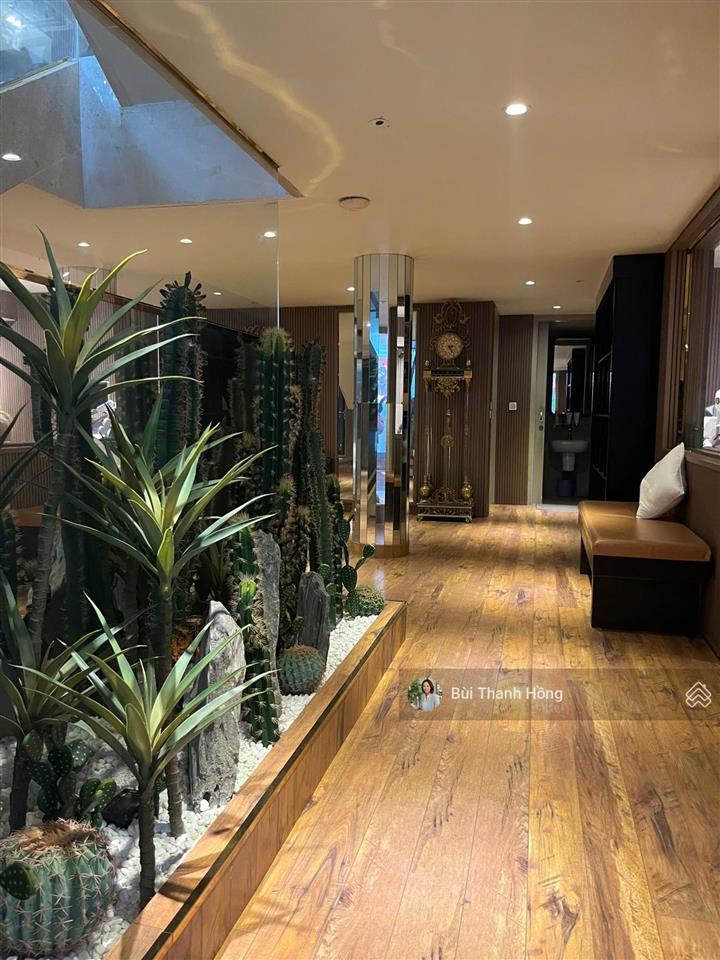 Bán biệt thự khu phú gia full nội thất cao cấp, 330m2 , chỉ 150 tỷ