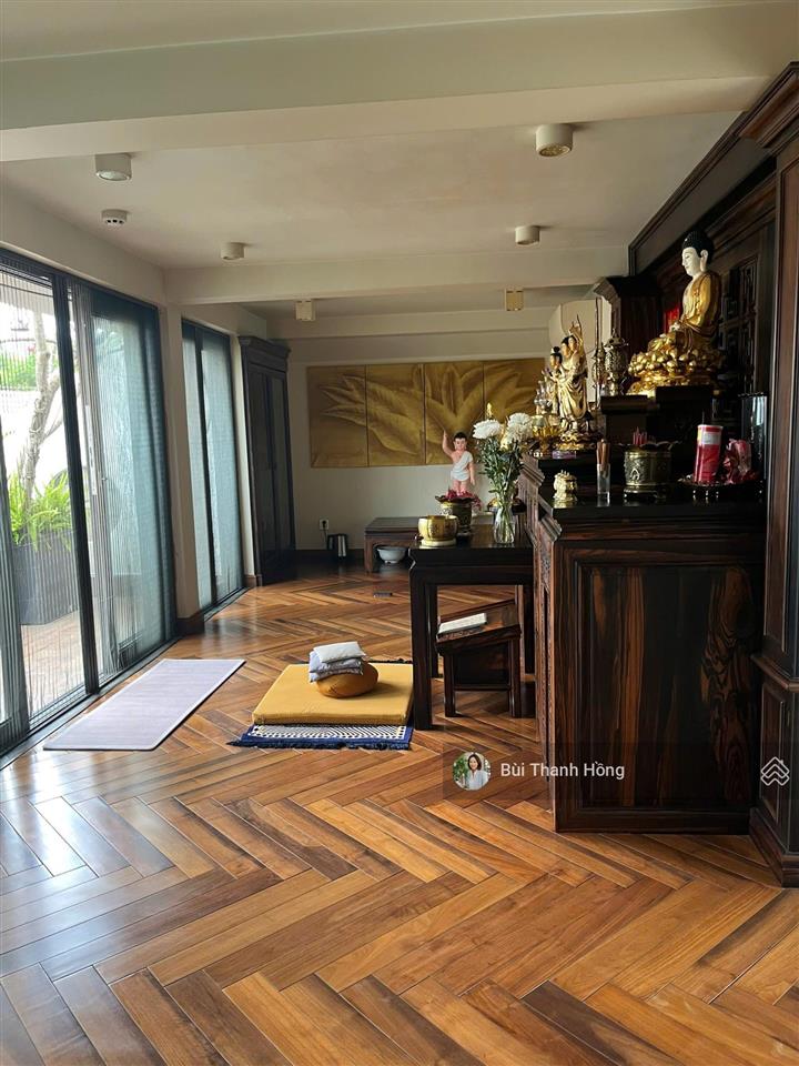 Bán biệt thự khu phú gia full nội thất cao cấp, 330m2 , chỉ 150 tỷ