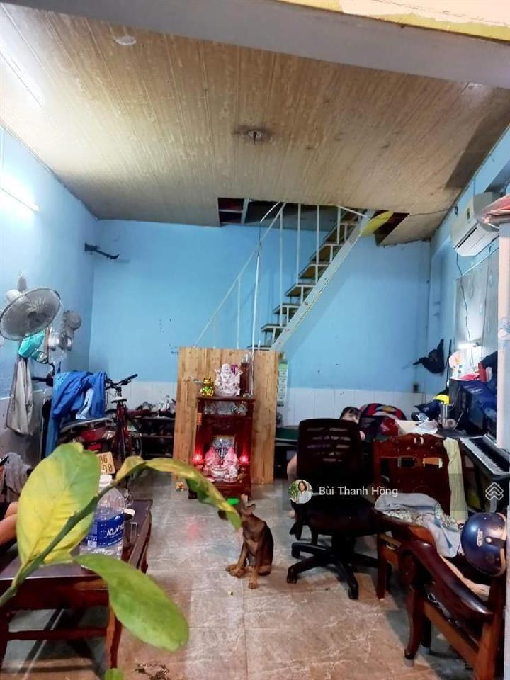 Bán nhà mặt tiền 2 làn đường xe, ngang 7m, 8 tỷ, nở hậu, phú thuận q7
