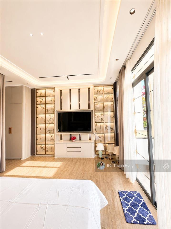 Bán nhà khu dân cư phú mỹ, q7, 5x18, 4 tầng, thang máy, giá 19.8 tỷ