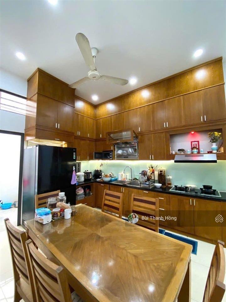 Bán nhà hẻm 8m lâm văn bền, quận 7, 4l, 4pn, giá đẹp 9.5 tỷ
