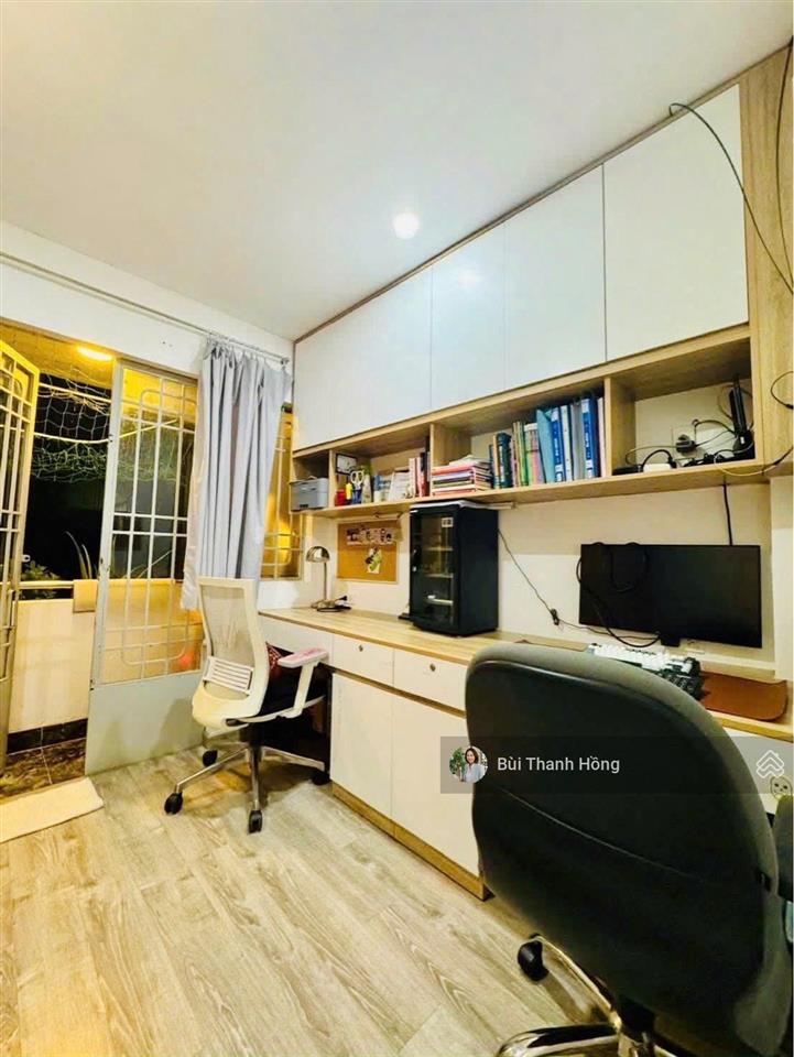 Bán nhà 80m2, 1 trệt 2 lầu sân thượng, 4pn, hẻm xe hơi đổ nhựa tới nhà, gần trường tiểu học, 5.5 tỷ