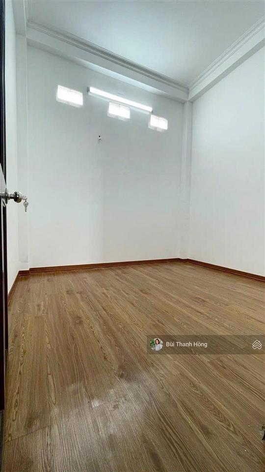 Nhà 120m2 tới 4pn hẻm xe hơi tới, hàng xóm phú mỹ hưng, ko quy hoạch, shr, nhỉnh 4 tỷ