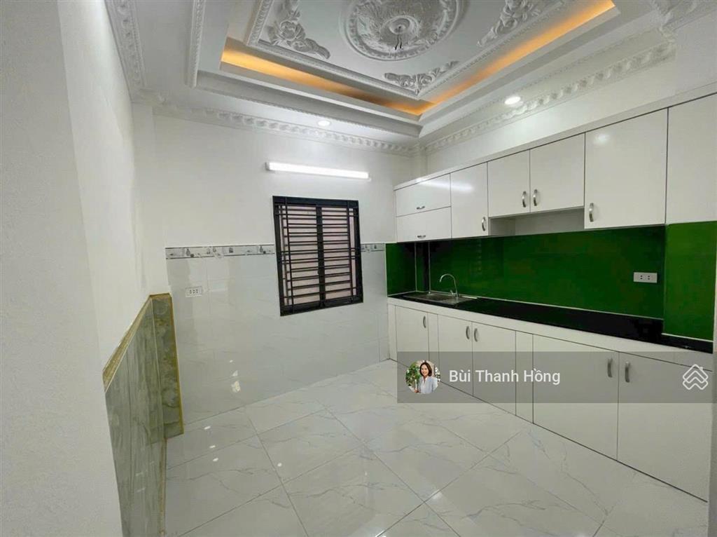 Nhà 120m2 tới 4pn hẻm xe hơi tới, hàng xóm phú mỹ hưng, ko quy hoạch, shr, nhỉnh 4 tỷ