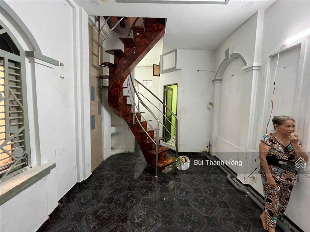 Cho thuê nhà nguyên căn đường lê văn lương quận 7 chỉ 5 tr/tháng