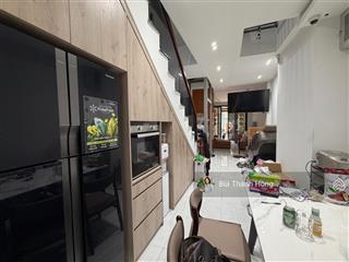 Trả trước 7.5 tỷ nh lo phần còn lại, nhà 67m2, sẵn ô thang máy, 4 pn, mt đường số tân hưng