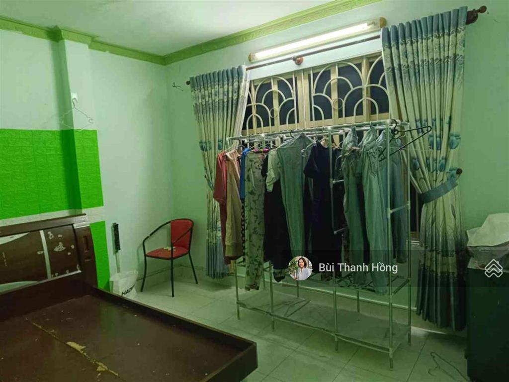 Nhà btct gần 50m2 3 tầng 4pn mt oto thông khu kiều đàm shr ko qh cọc trước 5 tỷ nh lo phần còn lại