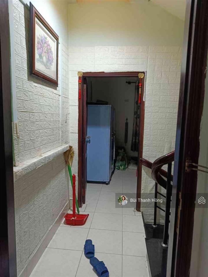 Nhà btct gần 50m2 3 tầng 4pn mt oto thông khu kiều đàm shr ko qh cọc trước 5 tỷ nh lo phần còn lại