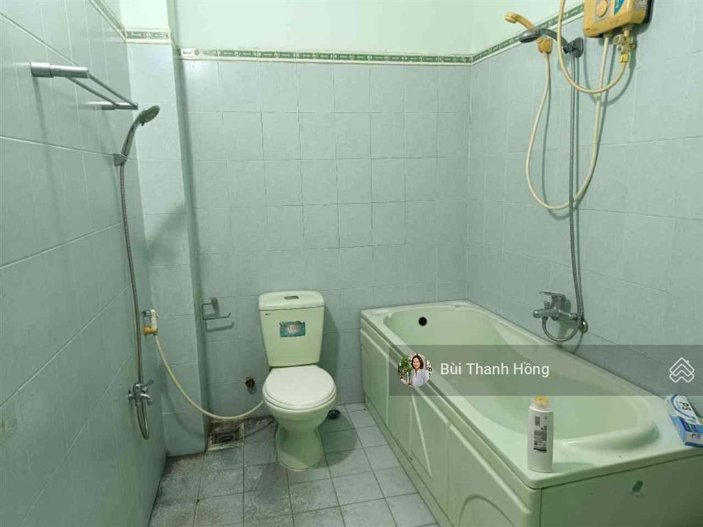 Nhà btct gần 50m2 3 tầng 4pn mt oto thông khu kiều đàm shr ko qh cọc trước 5 tỷ nh lo phần còn lại