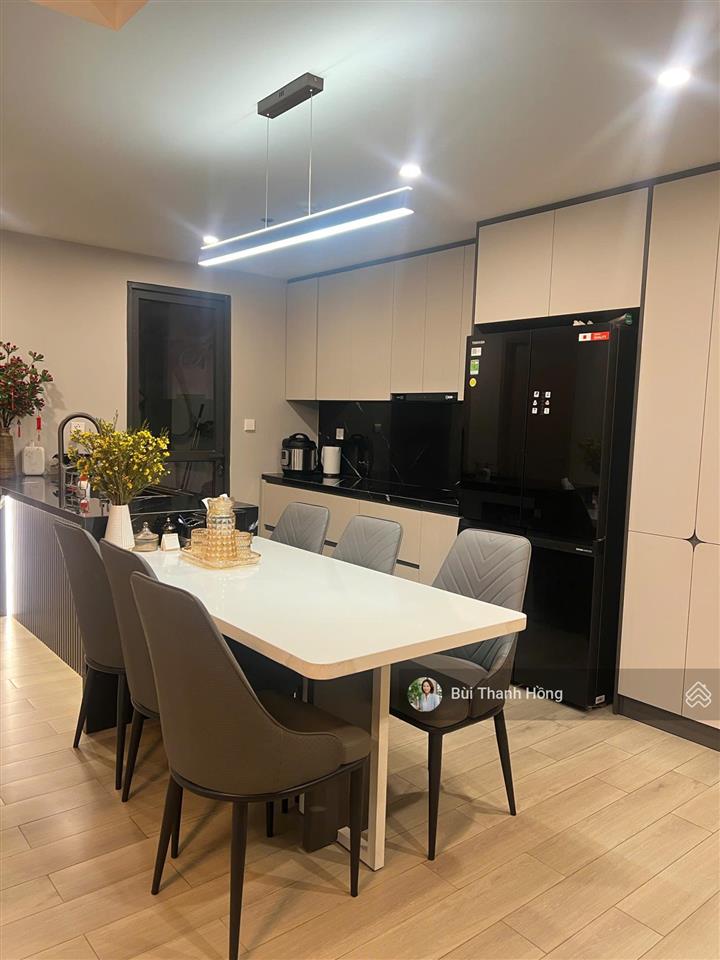 Chủ gửi bán nhanh vinhomes grand park, 3 pn, 2 wc. giá 6,3 tỷ