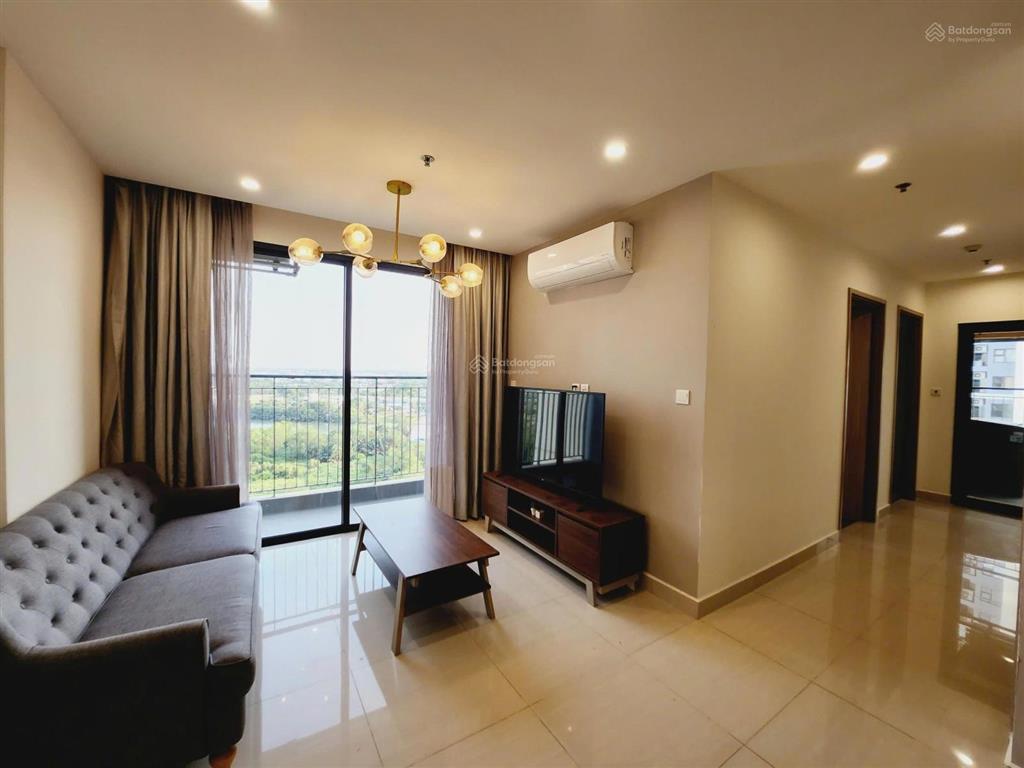 Bán căn hộ vinhomes grand park, 81m2, 3pn, chỉ 3,7 tỷ