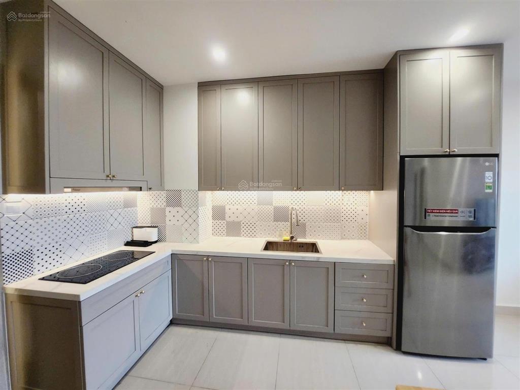 Bán căn hộ vinhomes grand park, 81m2, 3pn, chỉ 3,7 tỷ
