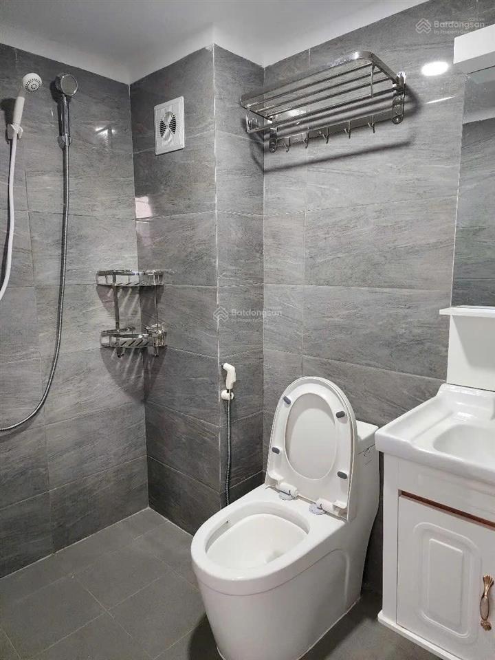 Phòng trọ có gác đầy đủ nội thất ngay etown cộng hòa