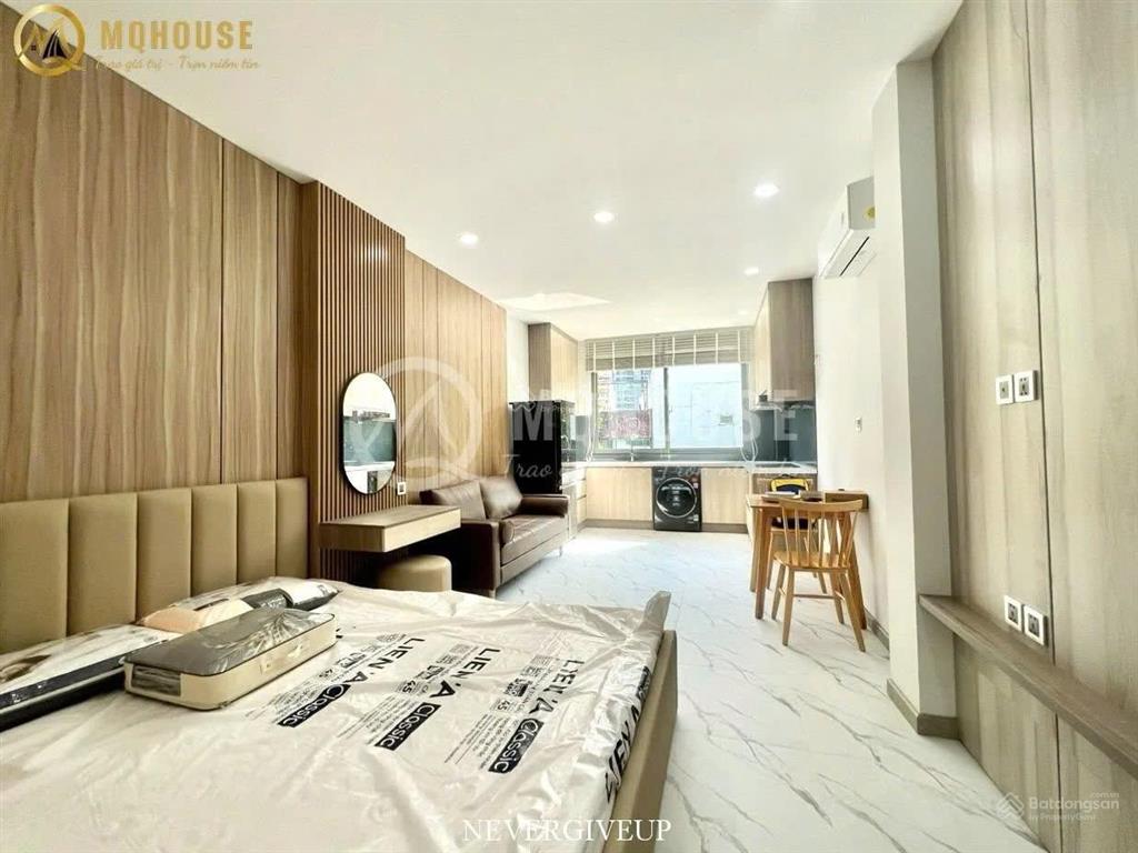Studio full nội thất cửa sổ ngay công viên hoàng văn thụ  ngã tư bảy hiền