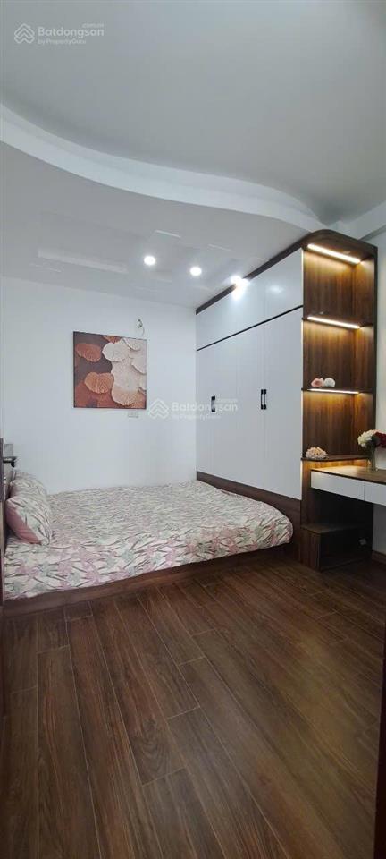Bán chung cư phố nguyễn khánh toàn, cầu giấy giá 2.310 triệu, 52m, 2 ngủ, full nội thất  ở ngay