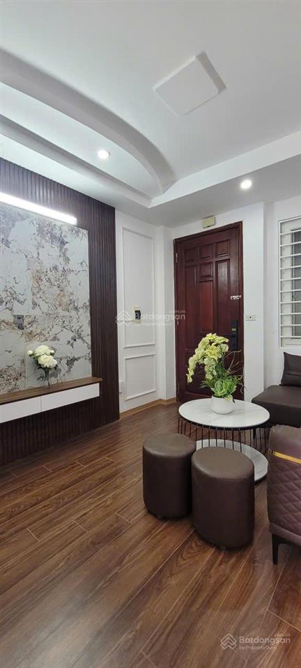 Bán chung cư phố nguyễn khánh toàn, cầu giấy giá 2.310 triệu, 52m, 2 ngủ, full nội thất  ở ngay