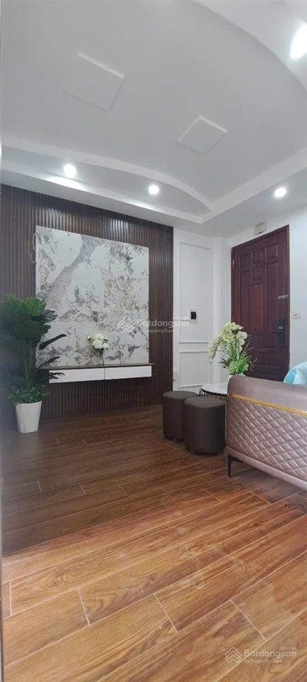 Bán chung cư phố nguyễn khánh toàn, cầu giấy giá 2.310 triệu, 52m, 2 ngủ, full nội thất  ở ngay