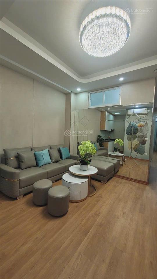 Bán chung cư 2 p ngủ 52m2 phố quan nhân  cự lộc. giá 2.390 tỷ (có thương lượng)