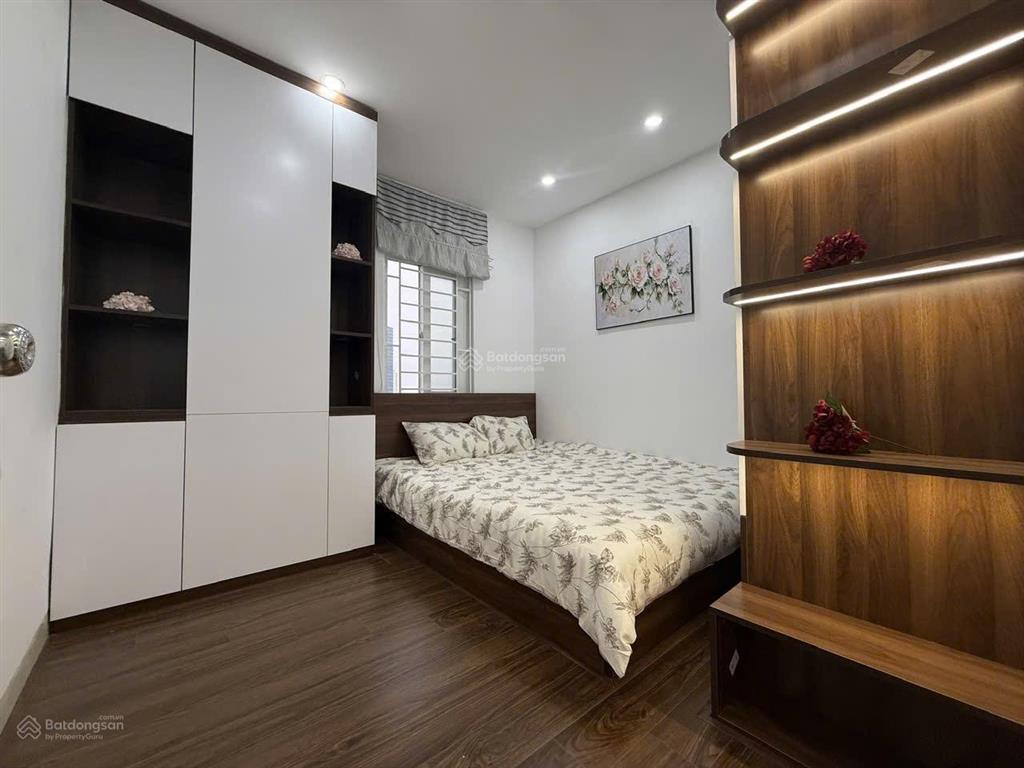 Cần bán ccmn phố thượng đình 50m2 2 ngủ full nội thất, giá 2.12 tỷ (có thương lượng)