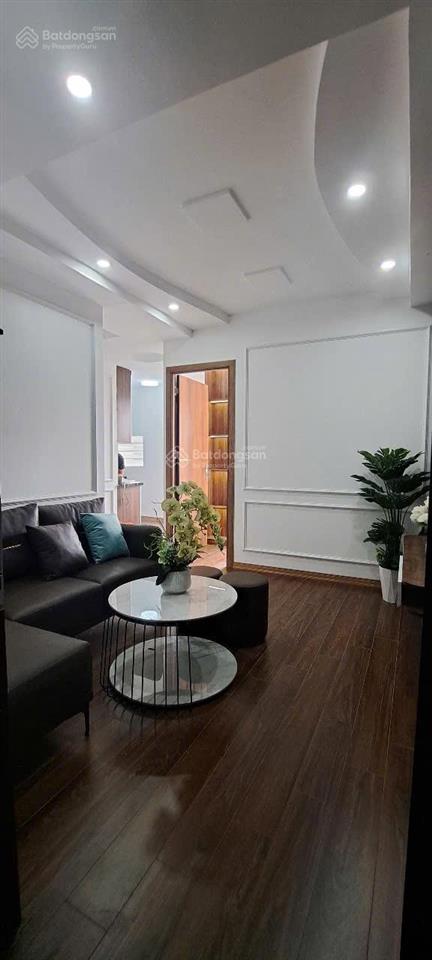 Bán căn hộ ccmn cầu giấy 50m2 2 ngủ full nội thất, ở ngay