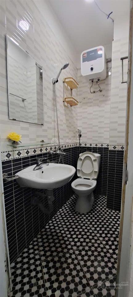 Bán căn hộ mặt phố khương đình 35m2 1n giá 1,55 tỷ full đồ  sổ hồng vĩnh viễn