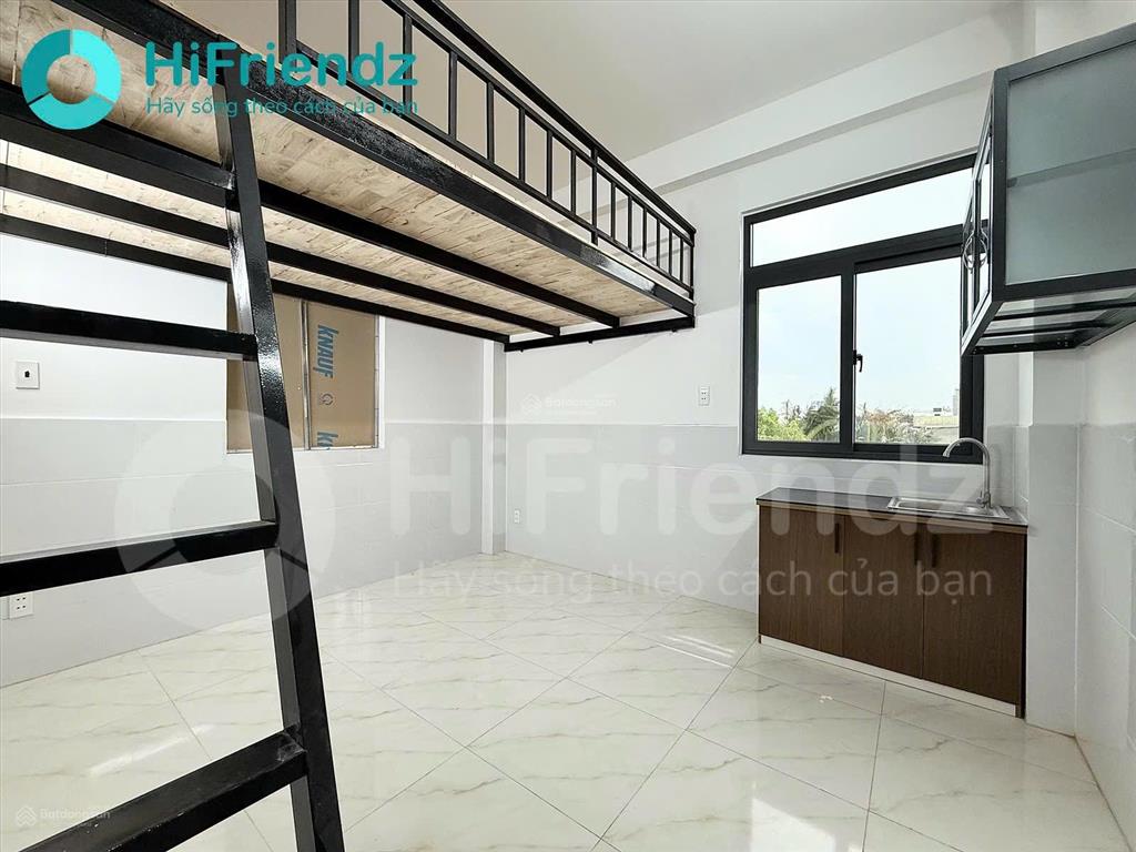 Cho thuê phòng gác cửa sổ trời gần đh nguyễn tất thành