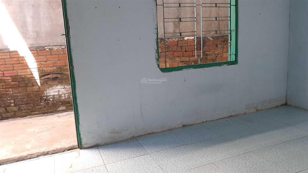 Cho thuê phòng trọ ngay trung tâm + yên tĩnh + gần biển + wifi miễn phí + để xe phơi đồ thoải mái